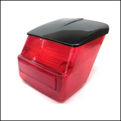 Luz traseira com capa preta e lente vermelha para bicicleta ou motocicleta