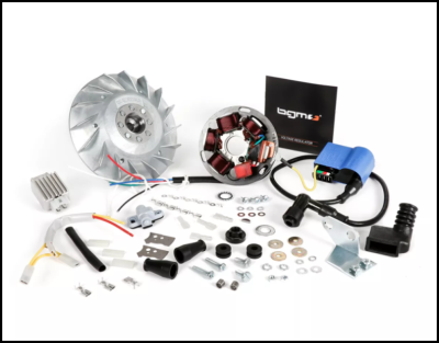 Peças metálicas e plásticas organizadas sobre fundo branco incluindo ventilador, estator, unidade elétrica azul e parafusos.