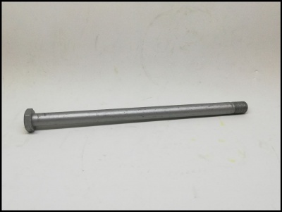 Barra roscada metálica com cabeça sextavada cinza prateada numa superfície branca