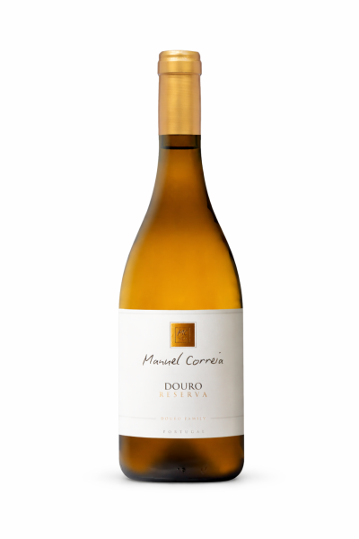 Garrafa de vinho branco com rótulo branco e cápsula dourada