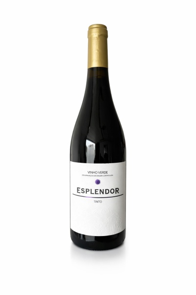 Garrafa de vinho tinto Esplendor com rótulo branco e cápsula dourada