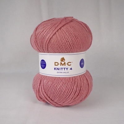 Novelo de lã rosa D-M-C Knitty 4 com etiqueta branca