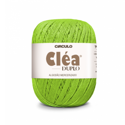 Novelo de linha verde claro Cléa Duplo da Circulo com etiqueta branca