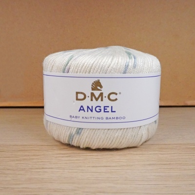 Novelo de fio para tricô D.M.C ANGEL Baby Knitting Bamboo branco com riscas verdes e azuis