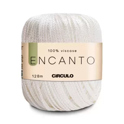 Novelo de fio branco com etiqueta ENCANTO 100% viscose