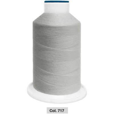 Rolo de linha cinza claro col. 717 sobre suporte branco