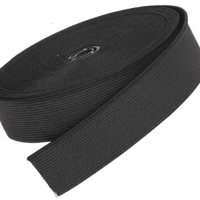 Rolo de fita elástica preta com textura trançada