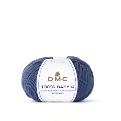 Novelo de lã azul escura da marca DMC com etiqueta branca