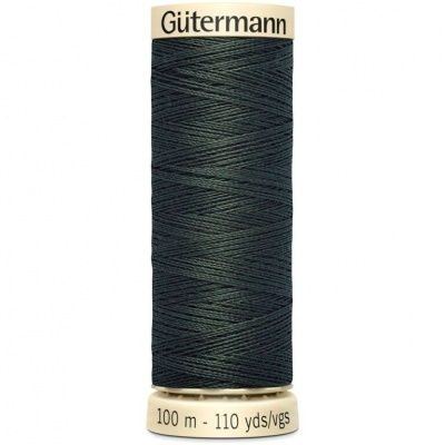 Spool de linha preta da marca Gütermann