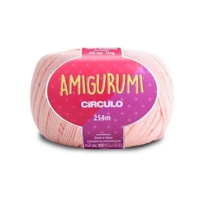 Novelo de fio cor de rosa claro com etiqueta colorida AMIGURUMI CÍRCULO 254m