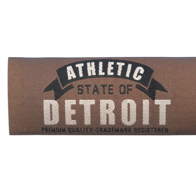 Saco de tecido castanho com texto ATHLETIC STATE OF DETROIT
