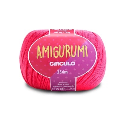 Rolo de fio rosa com etiqueta AMIGURUMI CÍRCULO