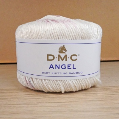 Rolo de fio DMC Angel branco com etiqueta