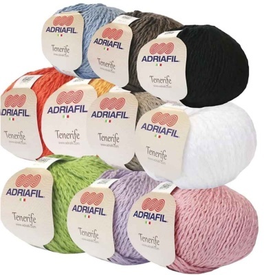 Oito novelos de lã ADRIAFIL Tenerife em várias cores com etiquetas