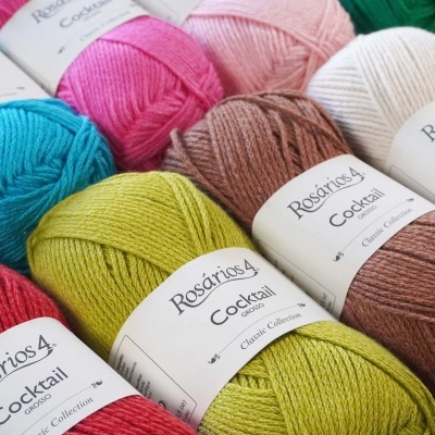 Novelo de lã colorida Rosários 4 Cocktail