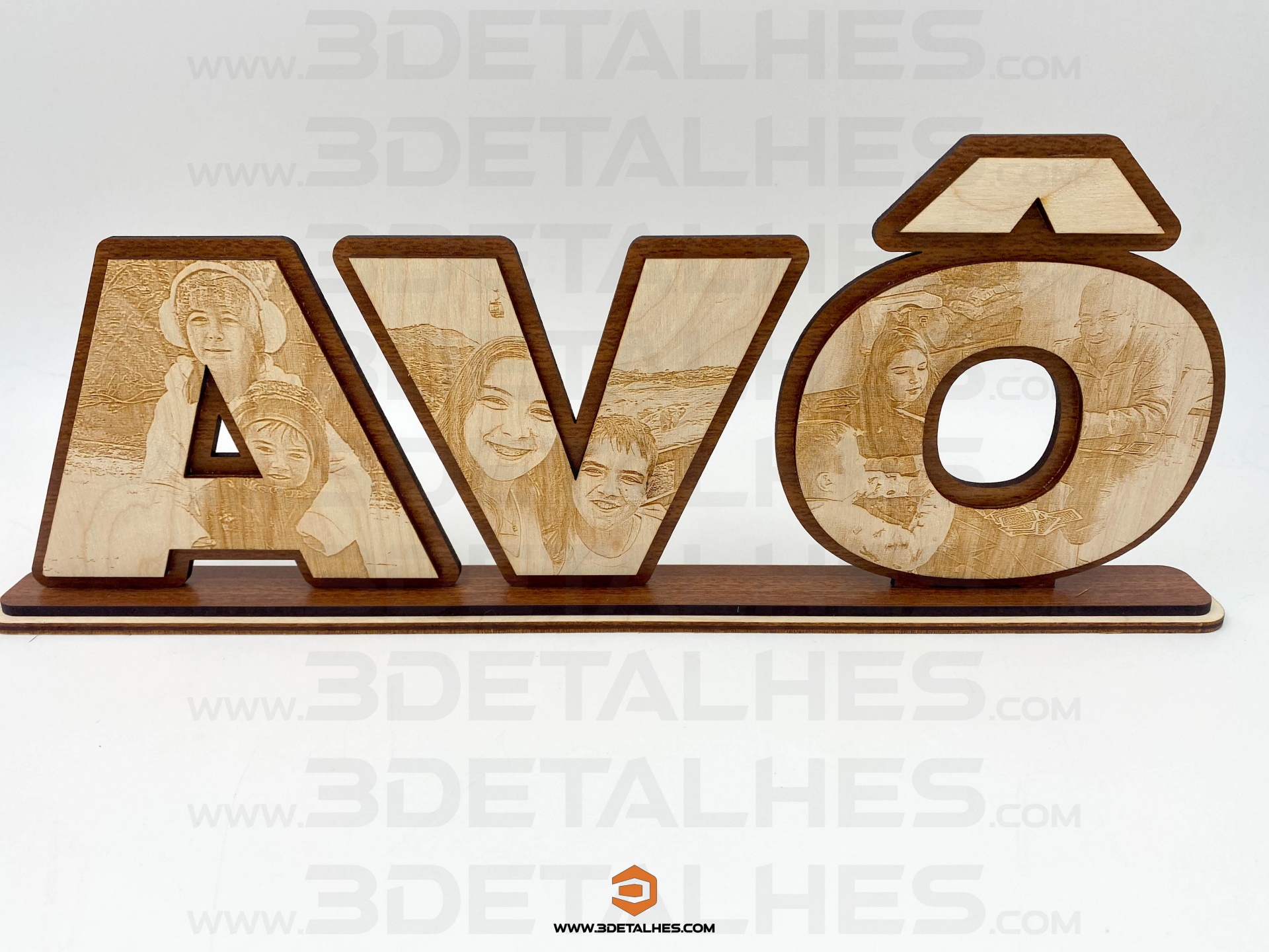 Peça Avós com Fotografias Gravadas