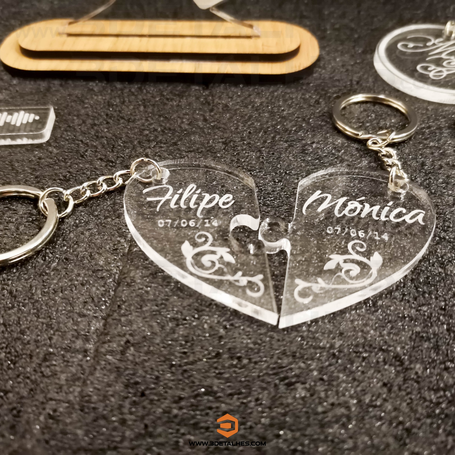 Conjunto Porta Chaves Coração em Acrilico