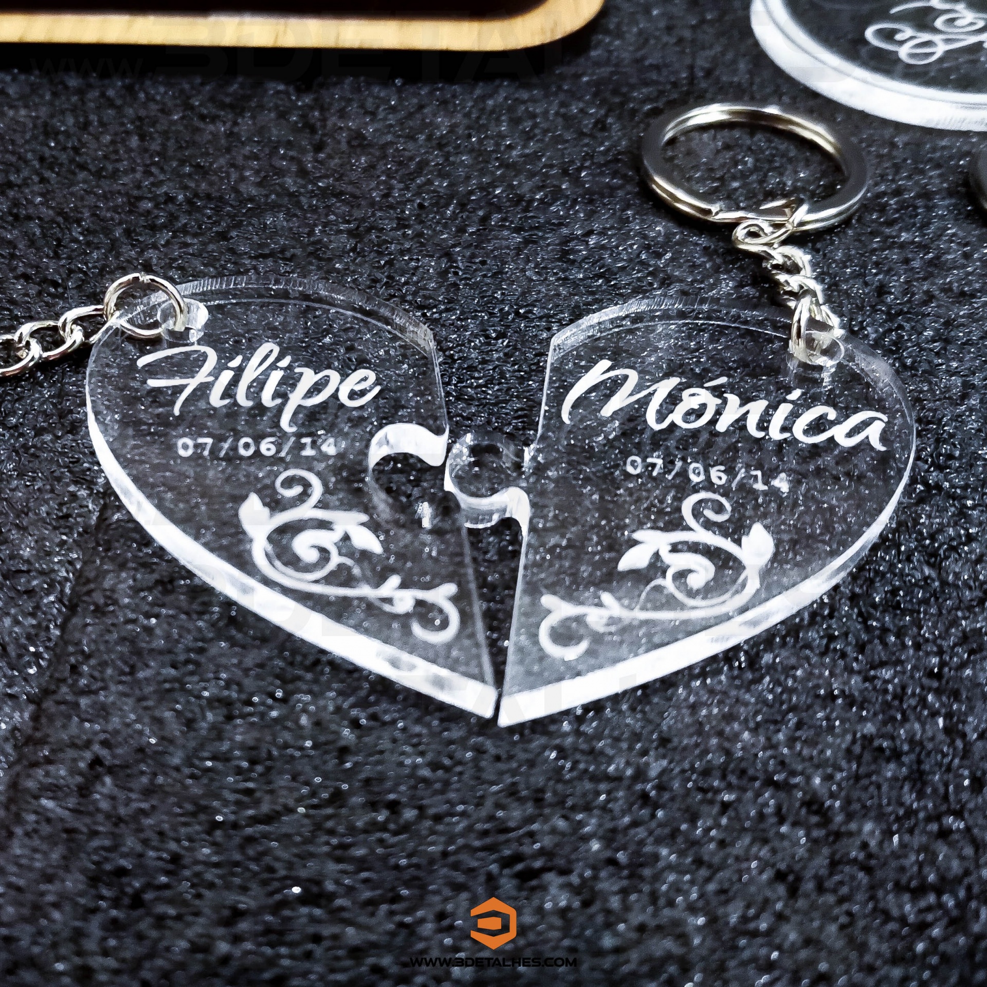 Conjunto Porta Chaves Coração em Acrilico