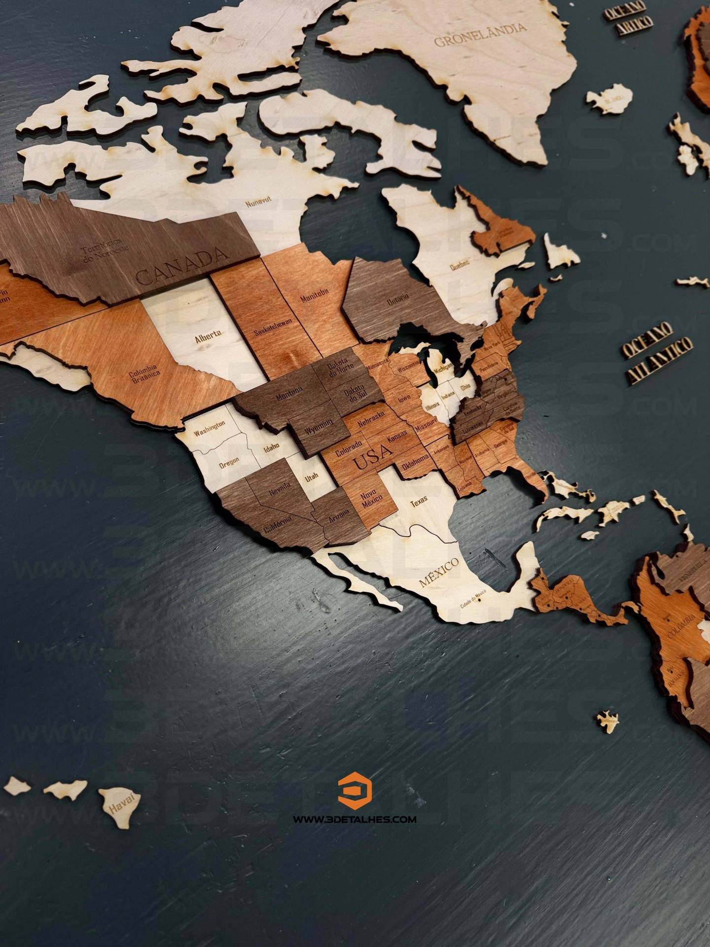 Mapa Mundo de Madeira  ( 1,44m x 0,88m)