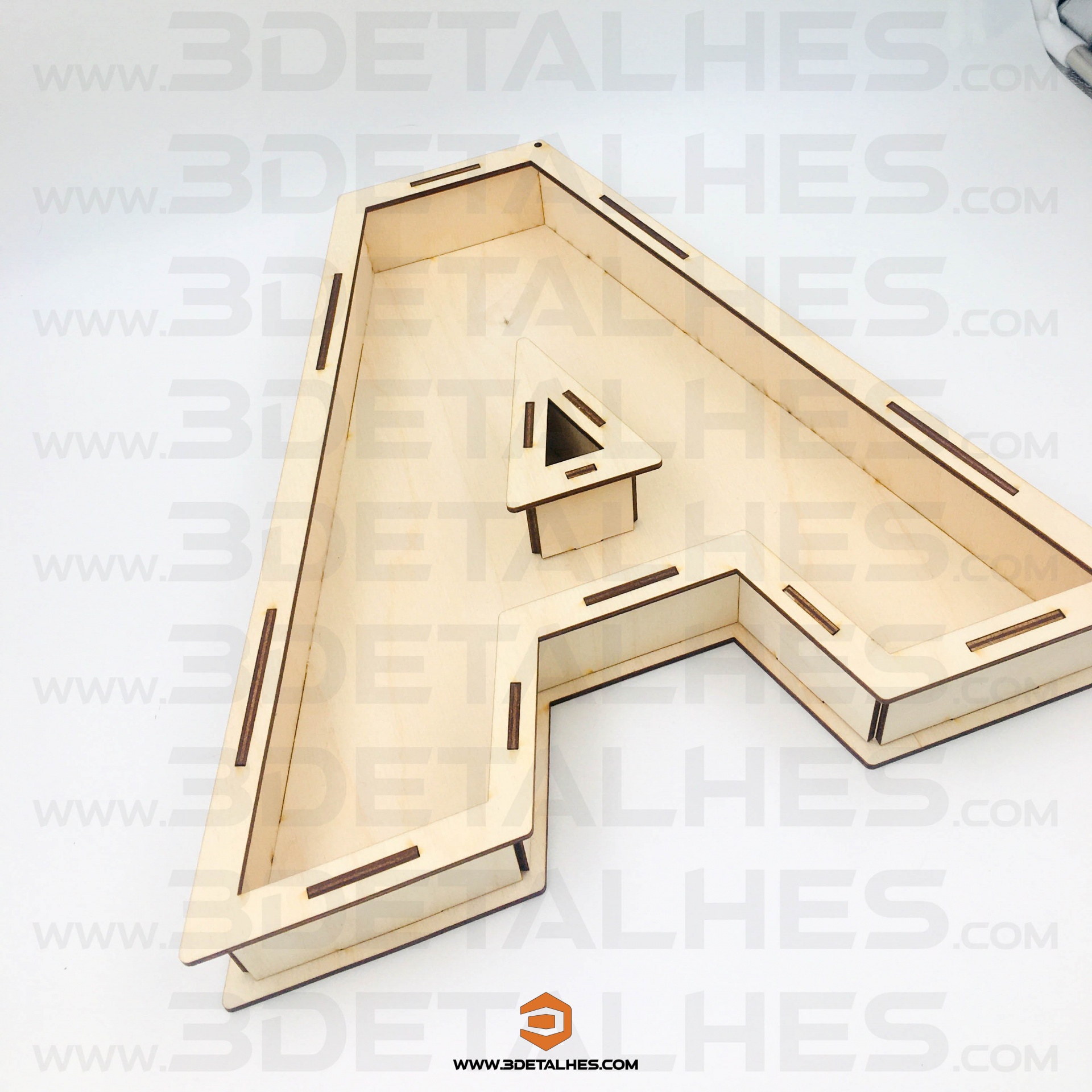 Caixa em Forma de Letra