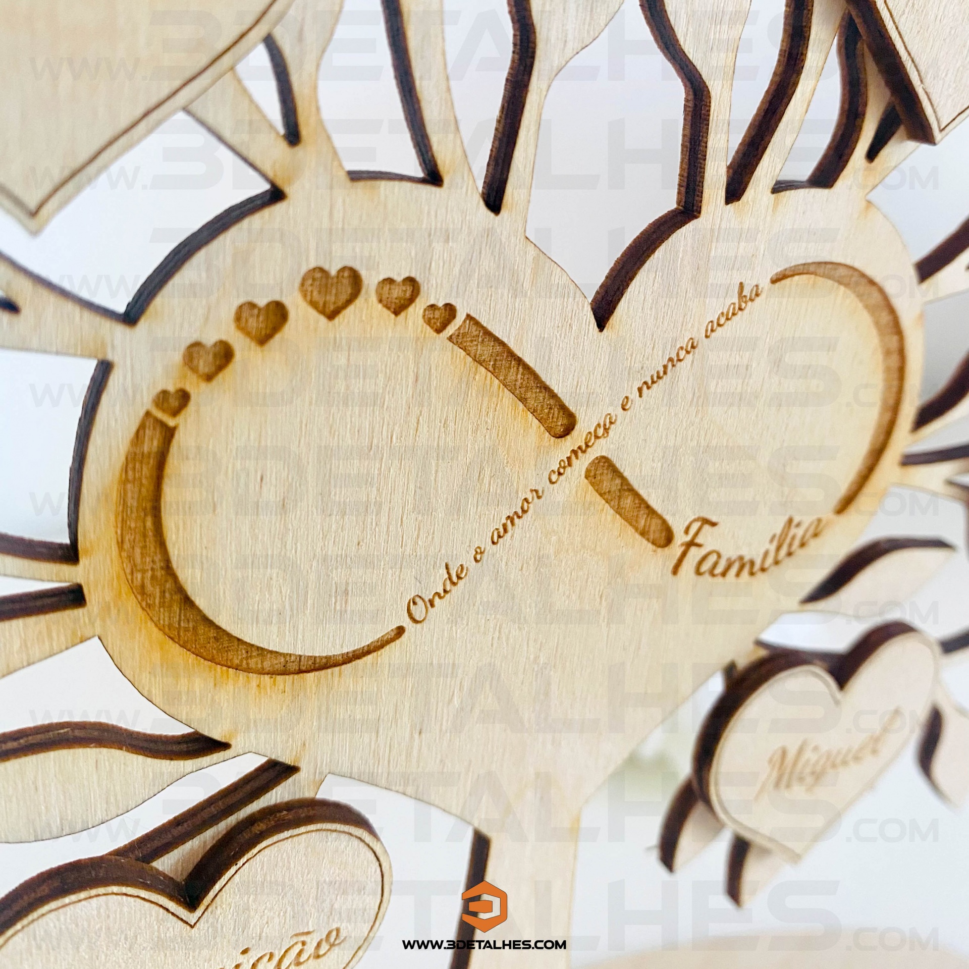 Árvore da Vida com Coração no Centro