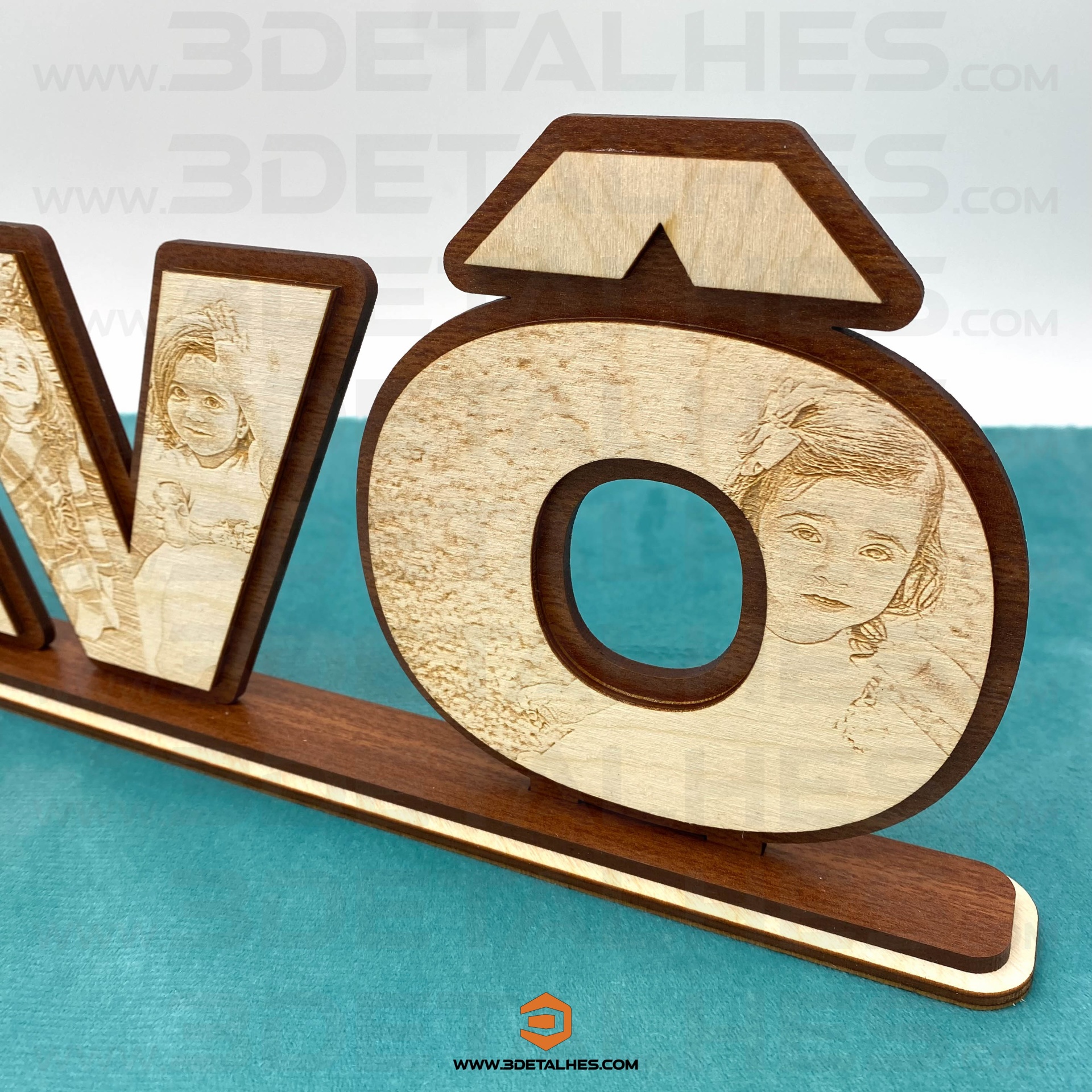 Peça Avós com Fotografias Gravadas