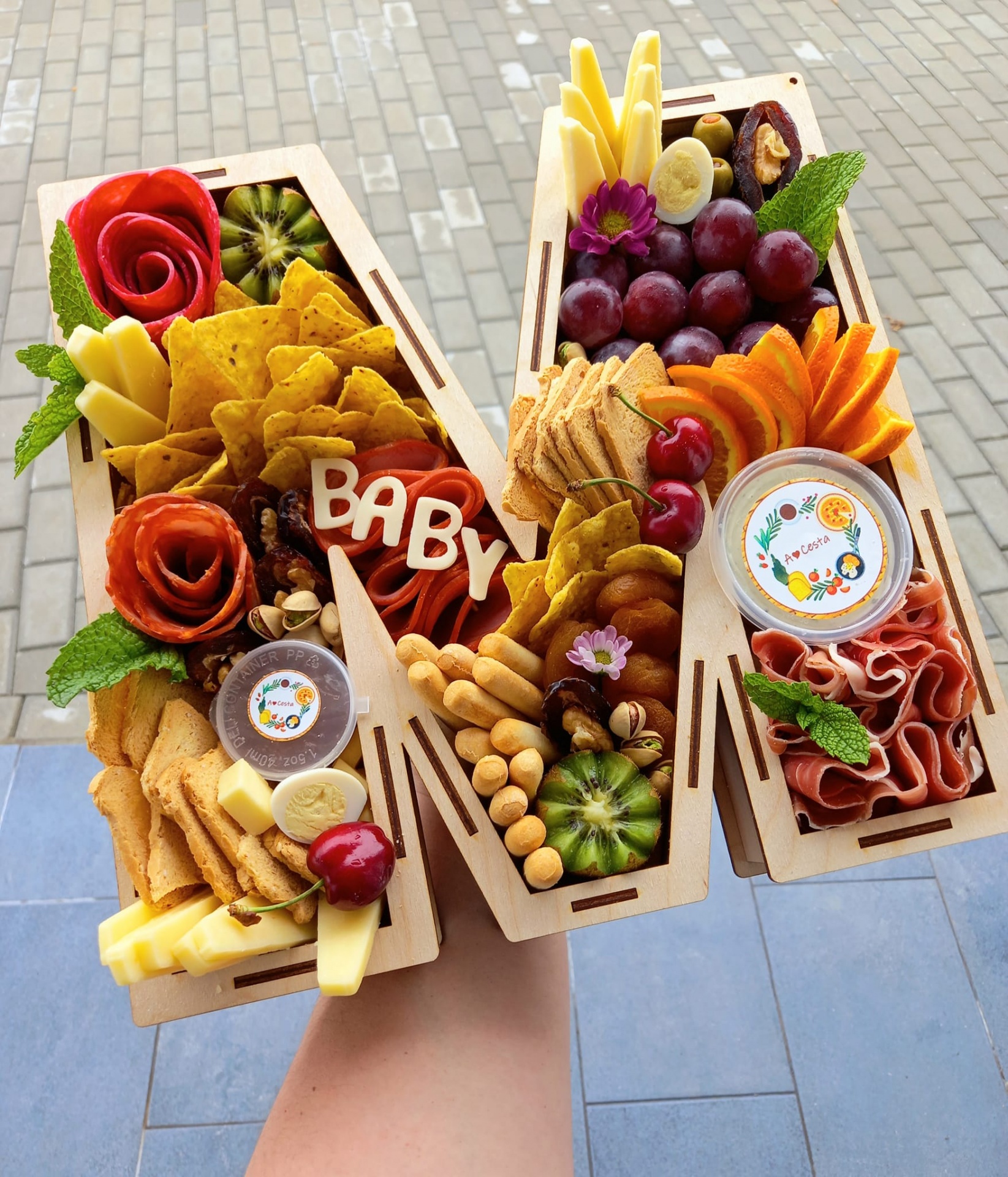 Caixa em Forma de Letra