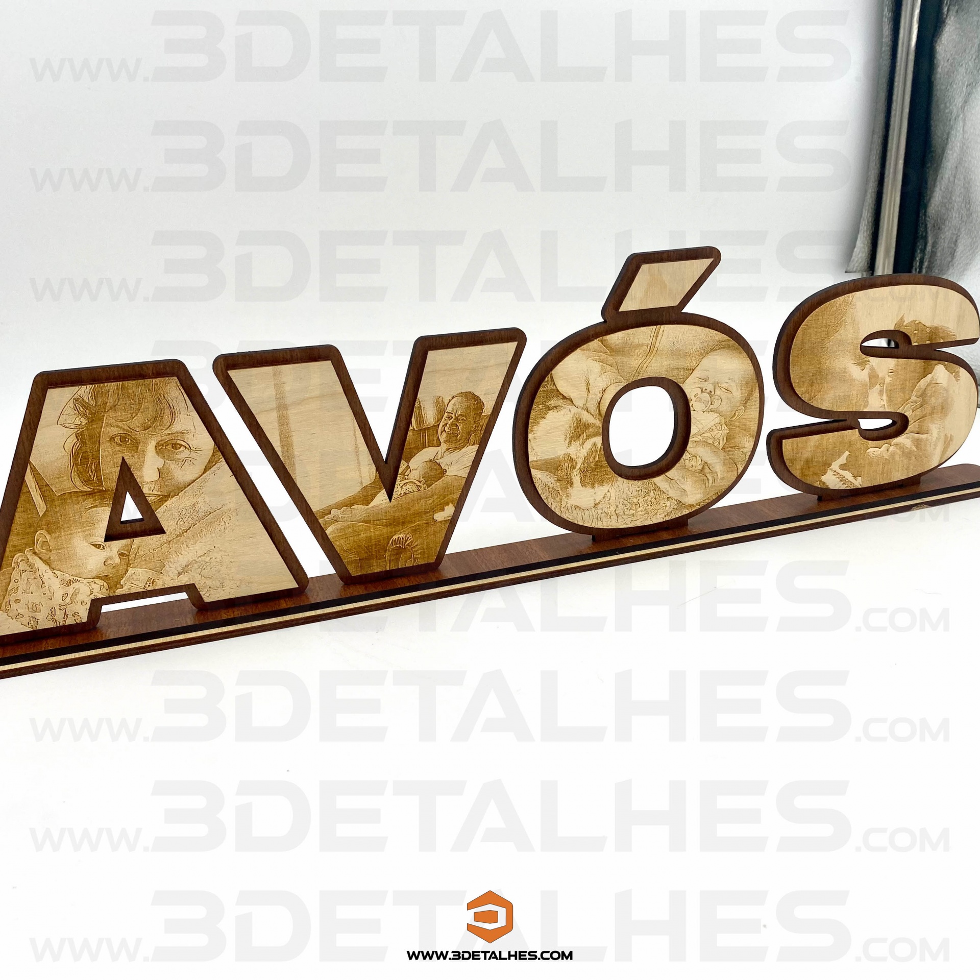 Peça Avós com Fotografias Gravadas