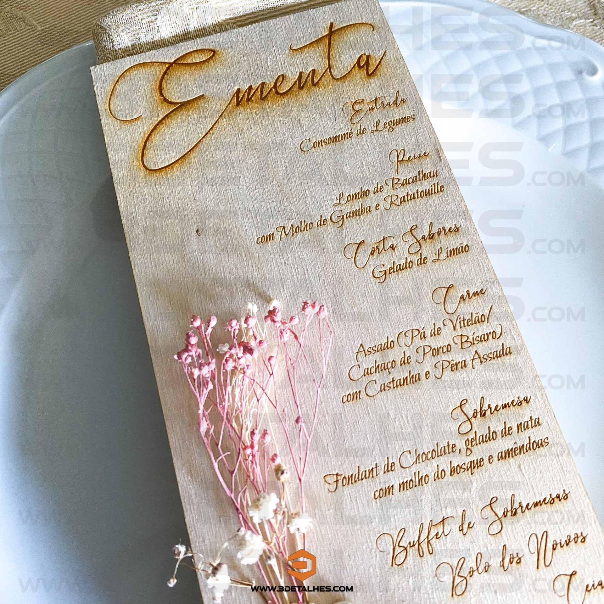 Ementa Individual com Flores Secas