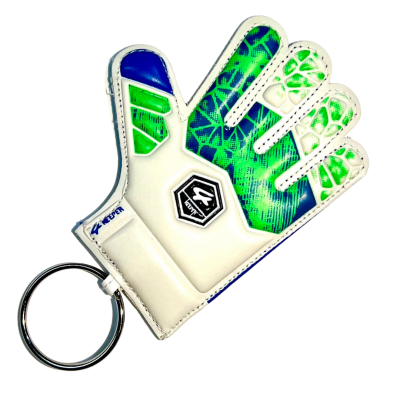 Chaveiro em forma de luva de guarda-redes com detalhes azuis e verdes
