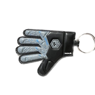 Chaveiro forma luva guarda-redes futebol preto com detalhes azuis e cinzentos