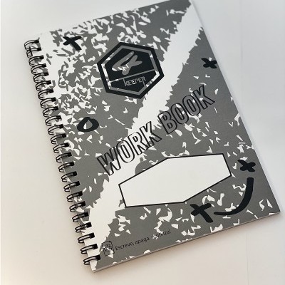 Caderno argolas cinzento com padrão abstrato e texto WORK BOOK