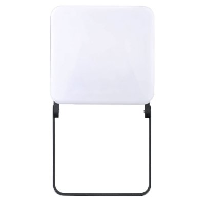 Cadeira dobrável branca com estrutura preta