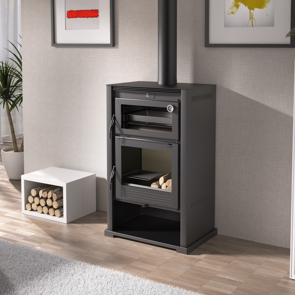 ABF M-107 Lareira a lenha preta com vidro e termómetro em sala moderna com suporte branco para lenha e quadros na parede