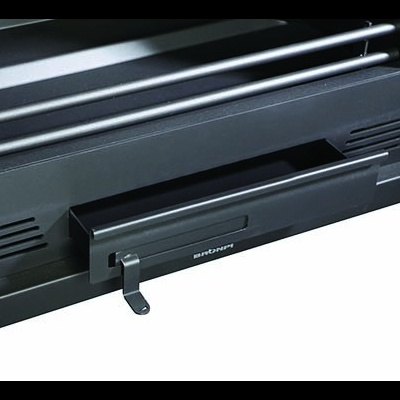 Chaminé preta em metal com grelhas e tabuleiro de recolha