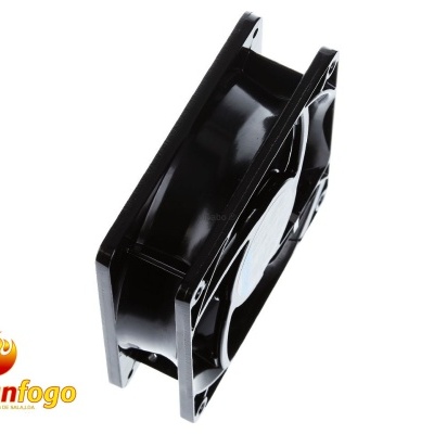 Ventoinha de computador preta com estrutura retangular