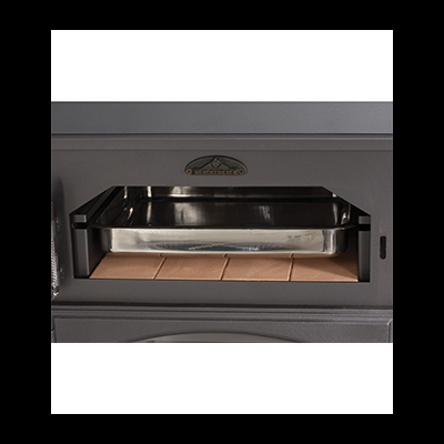 forno a lenha em metal cinza com tabuleiro inox