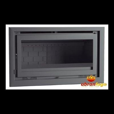 Lareira embutida preta com vidro frontal e interior com padrão de tijolos