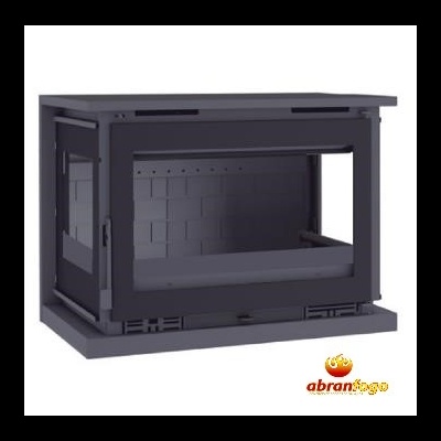 Lareira a lenha preta com painel em vidro e interior com padrão de tijolos