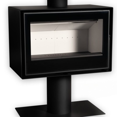 Lareira moderna preta com vidro frontal e chaminé