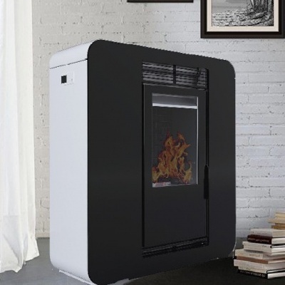 Aparelho de aquecimento preto e branco numa sala com parede branca e livros