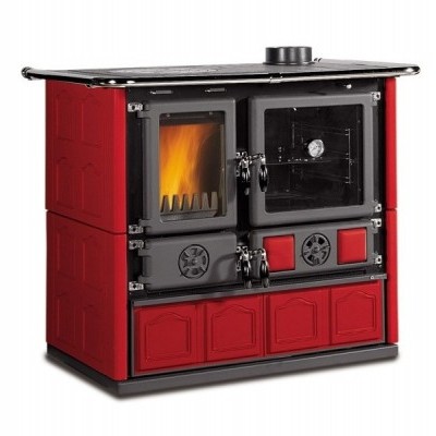 Fogão a lenha vermelho e preto com duas portas de vidro e termómetro