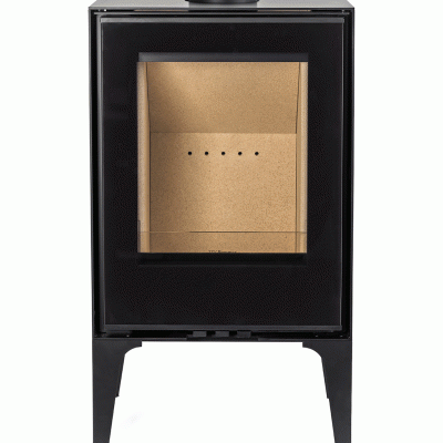 Lareira a lenha preta com porta de vidro frontal e interior castanho claro
