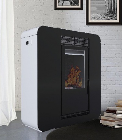 Aparelho de aquecimento preto e branco numa sala com parede branca e livros