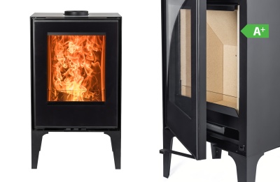 Lareira a lenha preta com vidro frontal e porta aberta