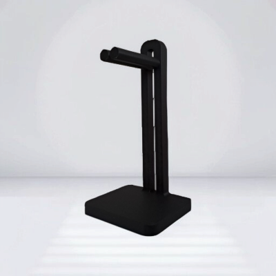 Suporte preto de mesa em metal com base quadrada e dois suportes cilíndricos.