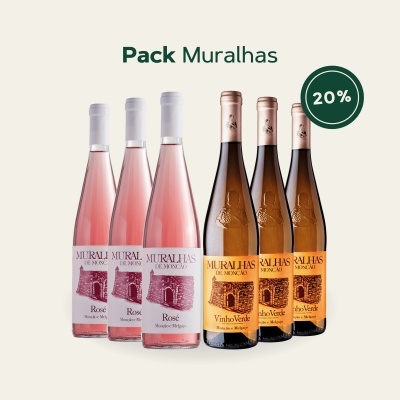 Seis garrafas de vinho Pack Muralhas, três Rosé e três Vinho Verde, sobre fundo cinza claro