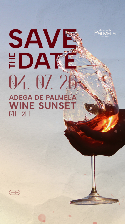 Copo de vinho com líquido rosé a ser agitado e texto promocional de evento