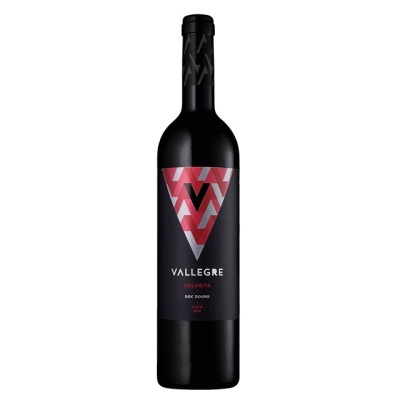 Garrafa de vinho tinto Vallegre com rótulo preto e vermelho