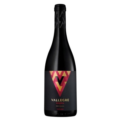 Garrafa de vinho tinto Vallegre Reserva com rótulo preto e detalhes geométricos